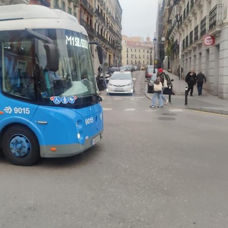 Alojamiento Central Madrid Esterno foto